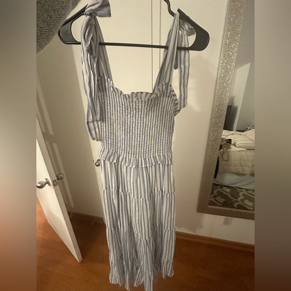 VICI blue and white midi dress with tie straps, lined. Size small.